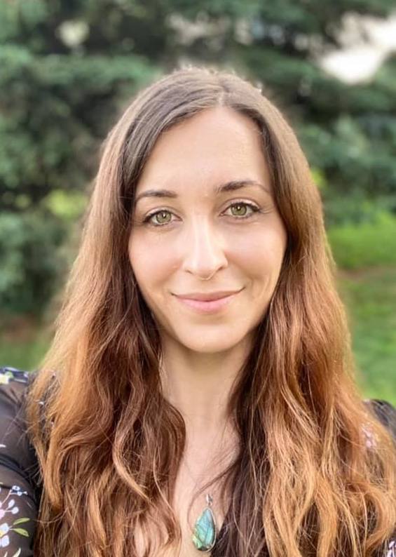 Natalie Dyer photo crop